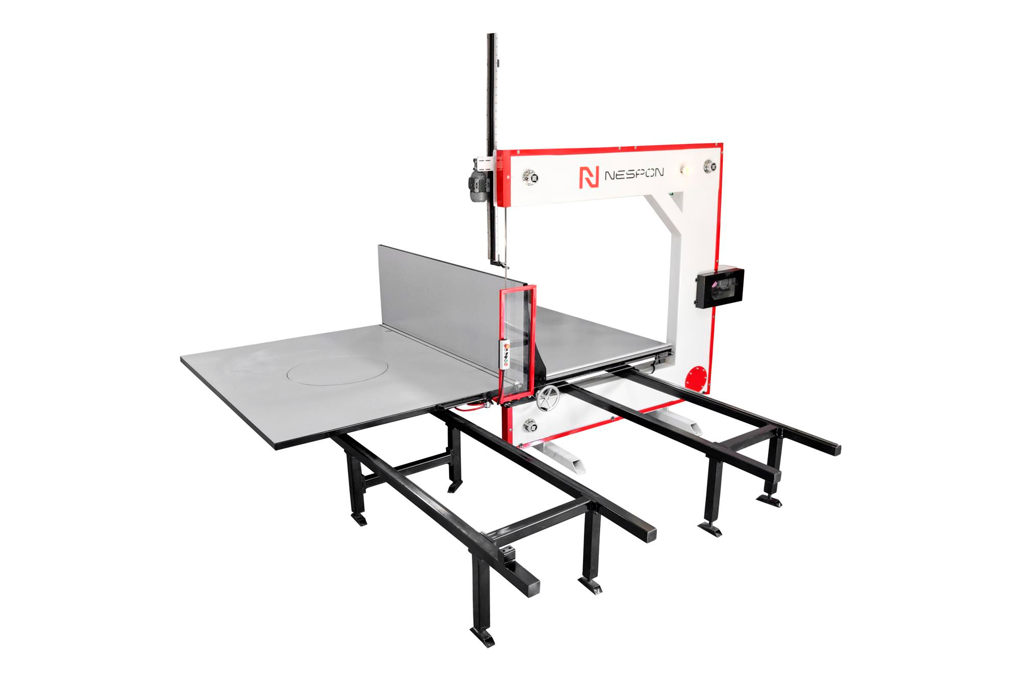The machine body and bearing systems provide high durability even under long-term and intensive use.